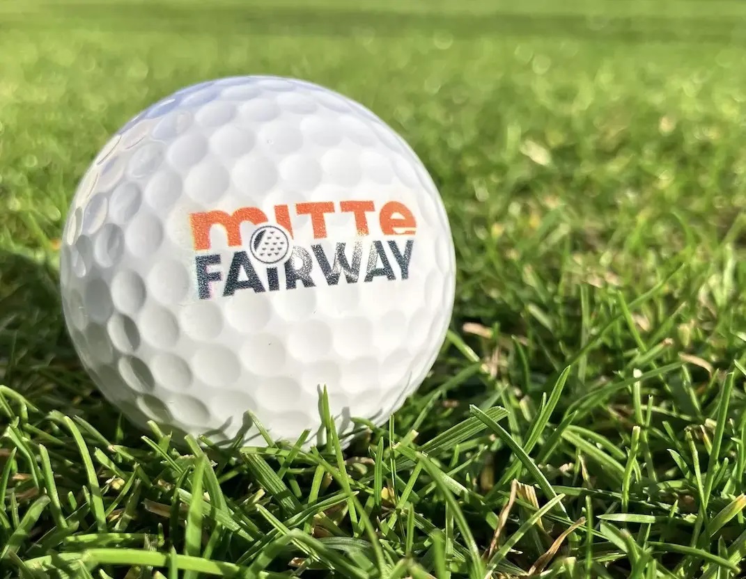 Mitte Fairway Ball Teaser